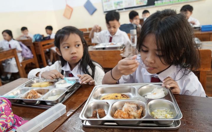 Pemerintah Pastikan Program MBG Tetap Berjalan Lancar