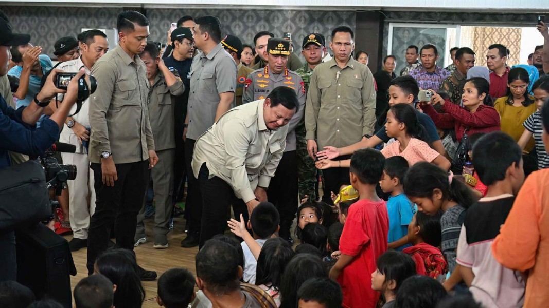 Presiden Prabowo Tinjau Langsung Pengungsi Banjir dan Longsor Sumatera Utara Aceh