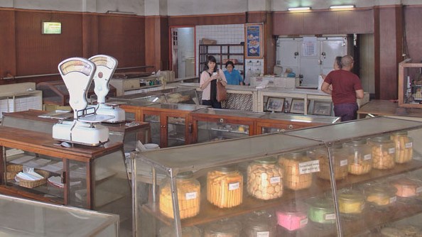 10 Spot Kuliner Legendaris di Bandung yang Wajib Dicoba Sekali Seumur Hidup