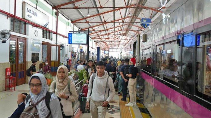 Lonjakan Penumpang Kereta Api di Wilayah KAI Daop 7 Madiun Selama Libur Hari Buruh 2025