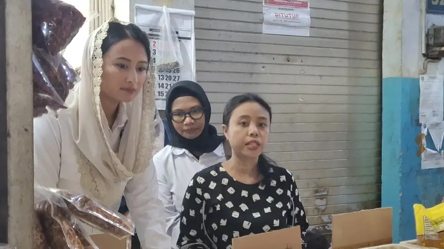 Wamendag Roro Tinjau Pasar Besar Madiun Pastikan Harga Pangan Stabil