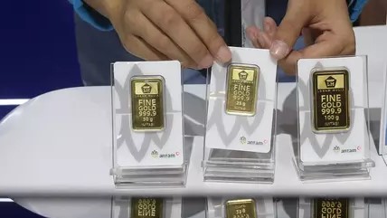 Update Harga Emas Antam vs UBS di Pegadaian Senin 24 November 2025