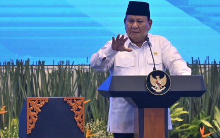 IHSG Anjlok Usai Libur Lebaran, OJK Tegaskan Tak Ada Arahan Khusus dari Presiden Prabowo