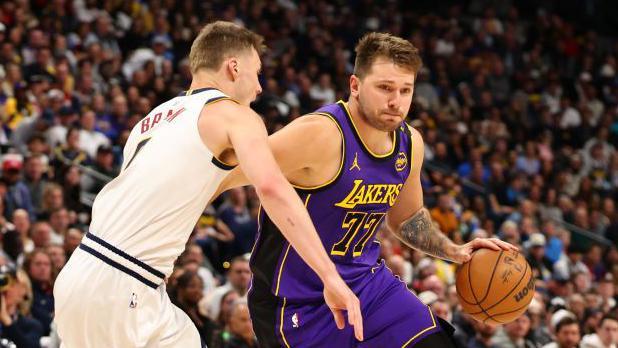 Luka Doncic Pimpin Lakers Menang Atas Denver Nuggets, Raih Kemenangan Ketiga Berturut turut
