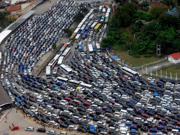 Kemenhub Siapkan Strategi Khusus Cegah Kemacetan Parah Mudik Merak