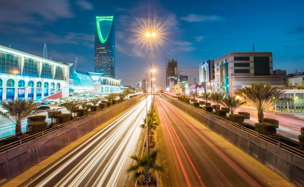 Masa Depan Energi Arab Saudi: Saudi Vision 2030 Dorong Inovasi dan Persaingan Global