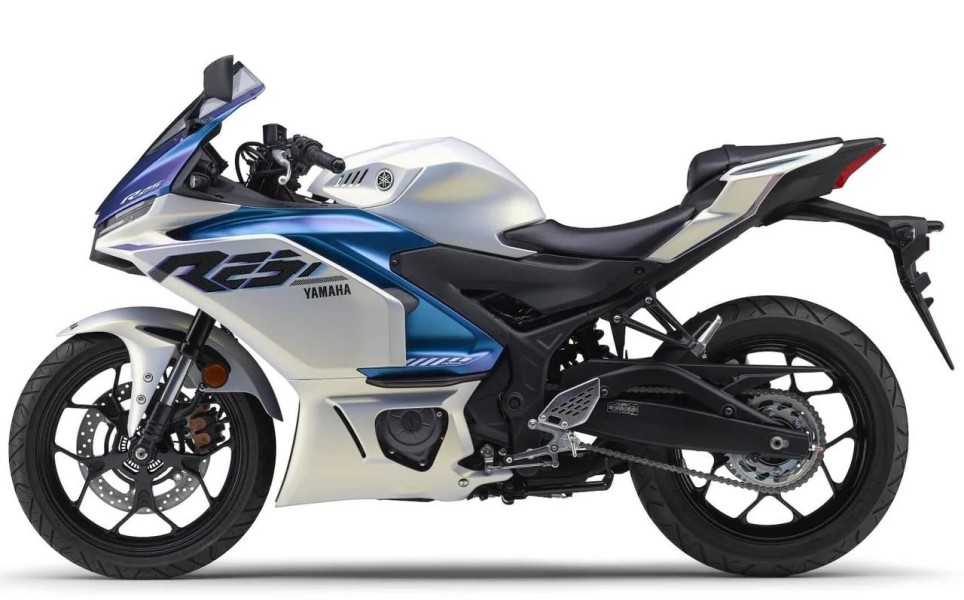 Yamaha Resmi Luncurkan New R25/R3 2025 di Jepang, Hadir dengan Warna Baru