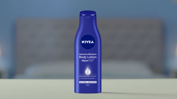 Rekomendasi Body Lotion Pria Terbaik 2025 untuk Kulit Belang dan Kering