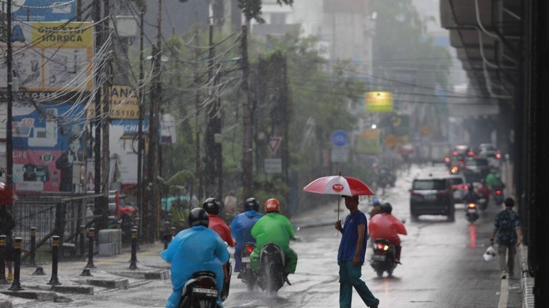 BMKG Beri Peringatan untuk Jabodetabek terkait Hujan Lebat dan Angin Kencang