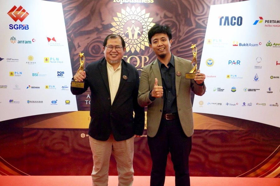 Penghargaan Top Human Capital: PLN Enjiniring di Hari Listrik Nasional 2024 Penghargaan Top Human Capital: PLN Enjiniring di Hari Listrik Nasional 2024