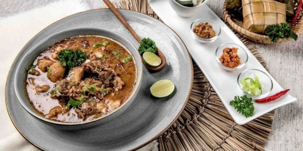 18 Makanan Khas Sulawesi Selatan yang Terkenal Menggugah Selera