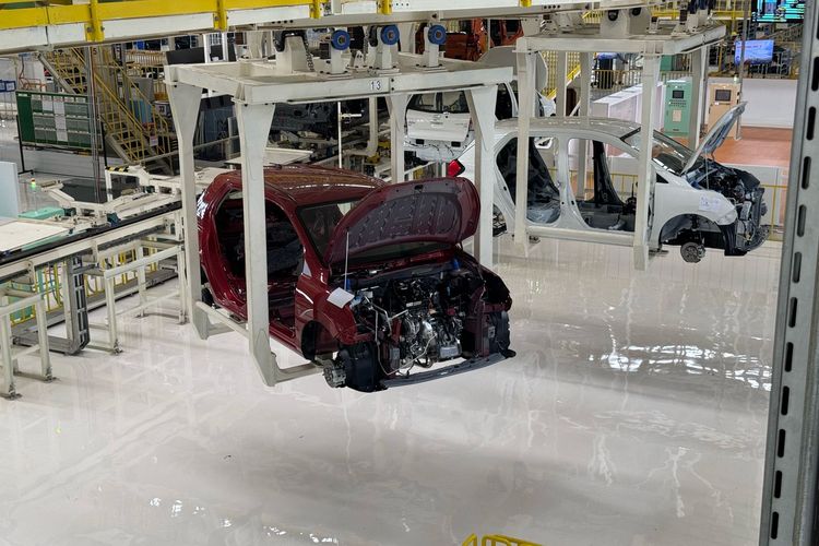 Daihatsu Tingkatkan Investasi dan Elektrifikasi Mobil Hybrid Nasional Terbaru