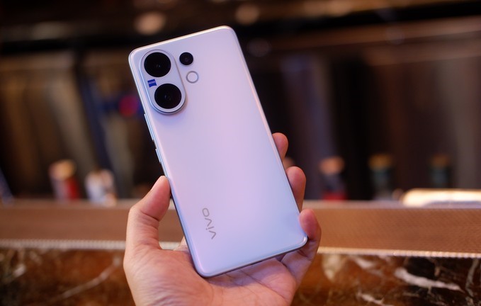 Segera Rilis, Vivo V60 Tampilkan Spesifikasi Lengkap
