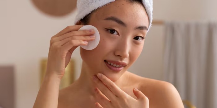 Rutinitas Malam Sederhana untuk Kulit Glowing Bagi Pemula