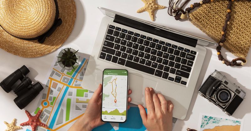 7 Aplikasi Traveling Populer Membuat Perjalanan Lebih Mudah