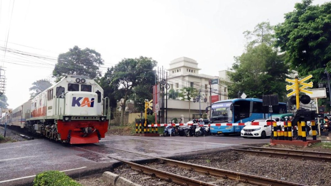 Pemerintah Didesak untuk Segera Pasang Palang Pintu di Perlintasan Kereta Api