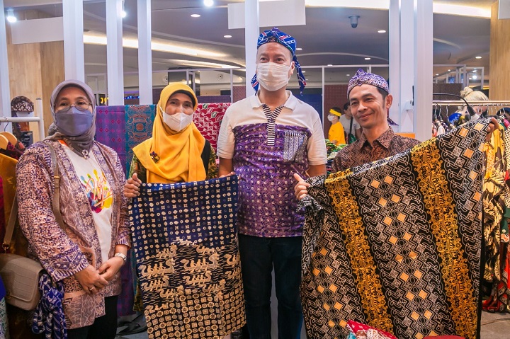 Industri Batik Tumbuh Kuat Lewat Standardisasi