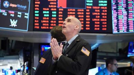 Wall Street Menguat: Sektor Energi dan Teknologi Jadi Pendorong Utama