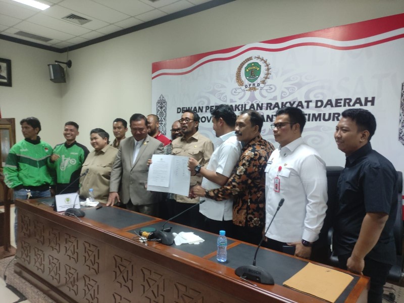 Gubernur Kalimantan Timur Dorong Solusi Atasi Antrean Panjang BBM