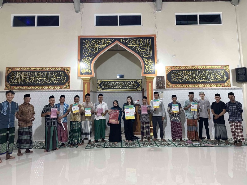 Mahasiswa KKN UNDIP Edukasi Karang Taruna Tegalharjo tentang Bahaya Judi dan Pinjaman Online