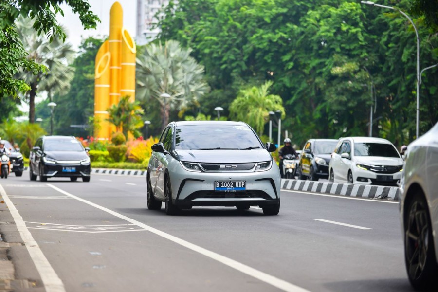 Pembiayaan Kendaraan Listrik Diprediksi Terus Bertumbuh pada 2025, Didukung Insentif Pemerintah dan Perubahan Tren Pembelian