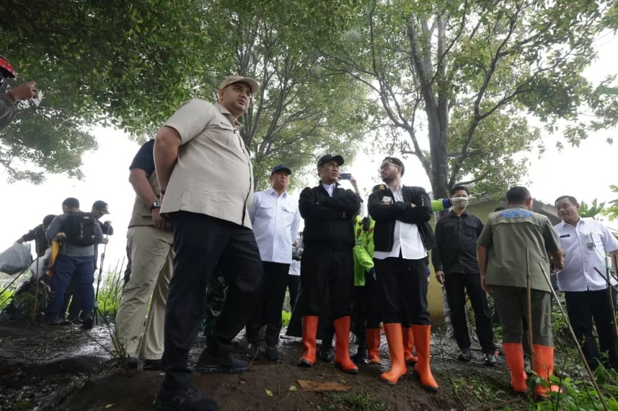 Mentan Amran Tekankan Penataan Lahan Rawan Longsor Demi Keselamatan Warga