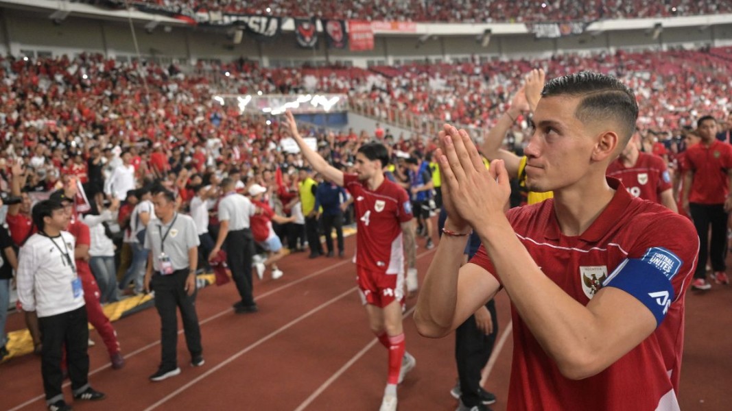 Erick Thohir Dan Suporter Timnas Indonesia : Semangat Tanpa Batas di Tengah Kekalahan Telak dari Jepang