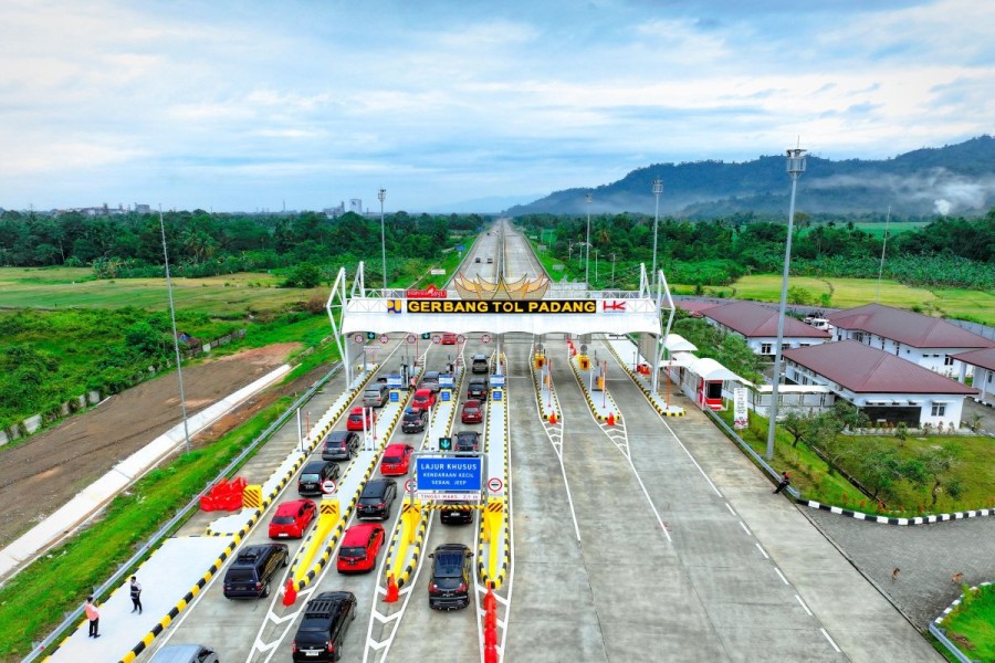 Hutama Karya Catat Lonjakan Pengguna Jalan Tol Hutama Karya Catat Lonjakan Pengguna Jalan Tol