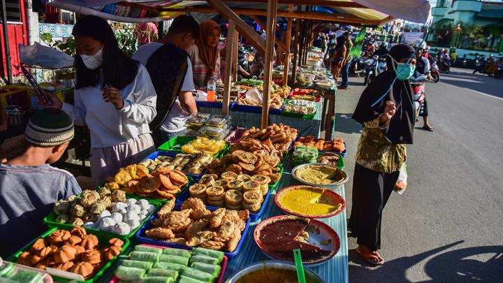 Pasar Takjil di Kota Batu: Antara Inovasi Ekonomi dan Tantangan Kemacetan