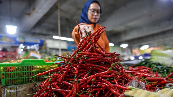 Harga Sembako Jawa Timur 20 Maret 2025: Ayam Kampung Turun, Cabai Merah Besar Naik