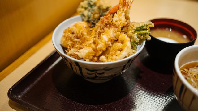 Tendon Tenya Buka Gerai Baru dengan Menu Autentik