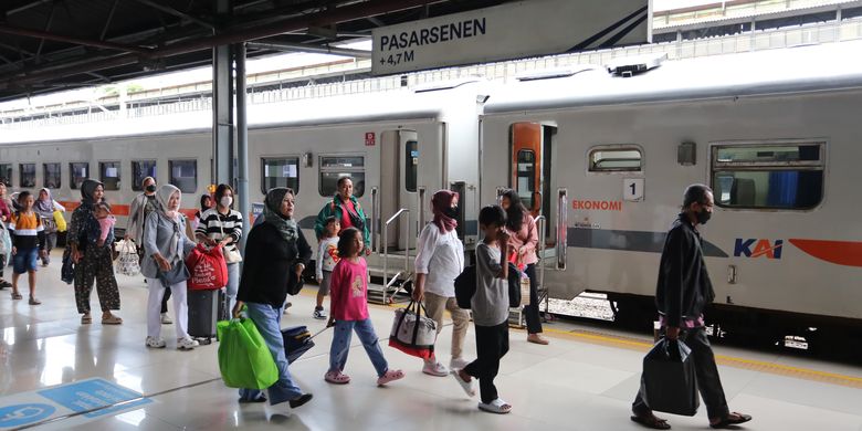Tiket Kereta Api Lebaran 2025 Terjual 2,3 Juta, Masih Tersedia untuk Pemudik