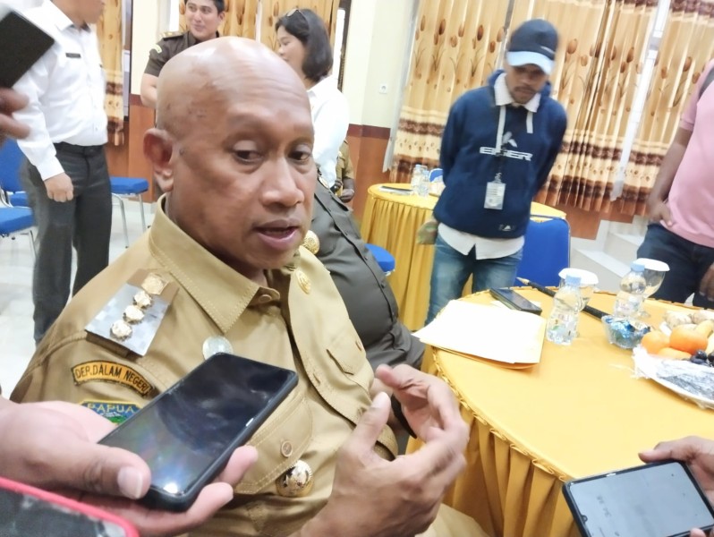 Bupati Sarmi Tegaskan Komitmen Pendidikan Gratis Lewat Program “Zero Pungutan” dan SPMB