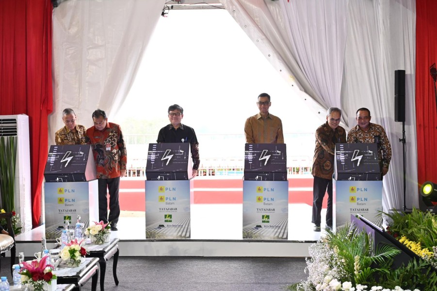 PLN Enjiniring Lakukan Desain Grid Study PLTS Ground-Mounted 100 MWp dengan Efisien PLN Enjiniring Lakukan Desain Grid Study PLTS Ground-Mounted 100 MWp dengan Efisien
