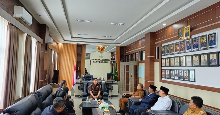 Pos Pelayanan Pajak di Pasar Wadai Ramadan Tiup Angin Segar untuk Warga Barito Utara