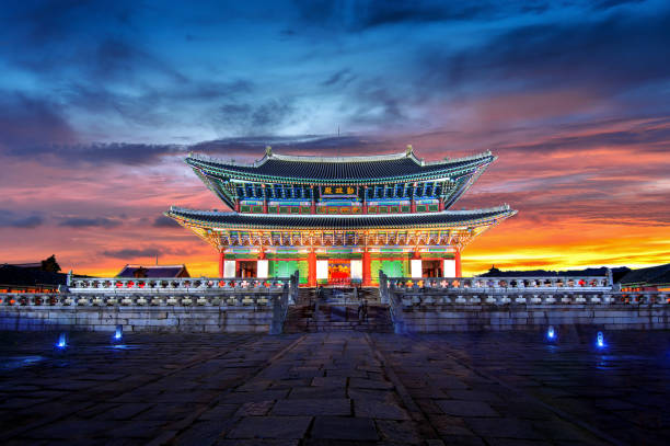 Gwanghwamun Square: Destinasi Ikonik yang Menggabungkan Sejarah dan Modernitas di Seoul, Korea