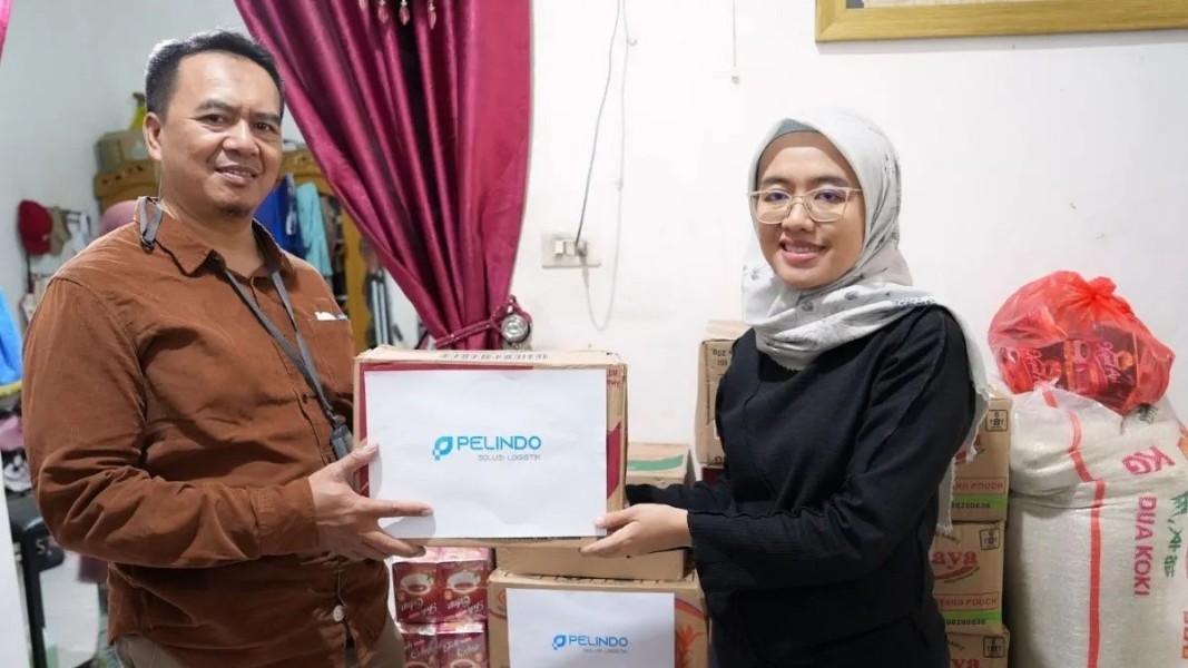 Pelindo Tunjukkan Respons Cepat dengan Solusi Logistik Bantu Warga Banjir