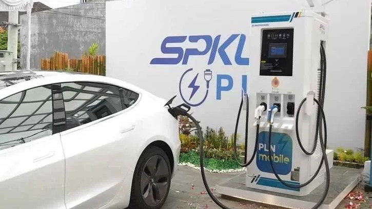 PLN Pastikan Mudik Lebaran Nyaman dengan Infrastruktur SPKLU Nasional
