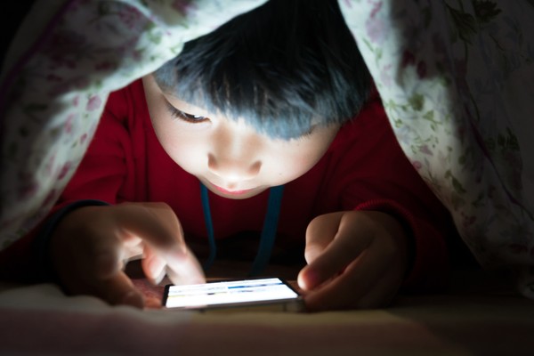Mraen Mimpi: Menghidupkan Minat Baca Anak di Era Gadget