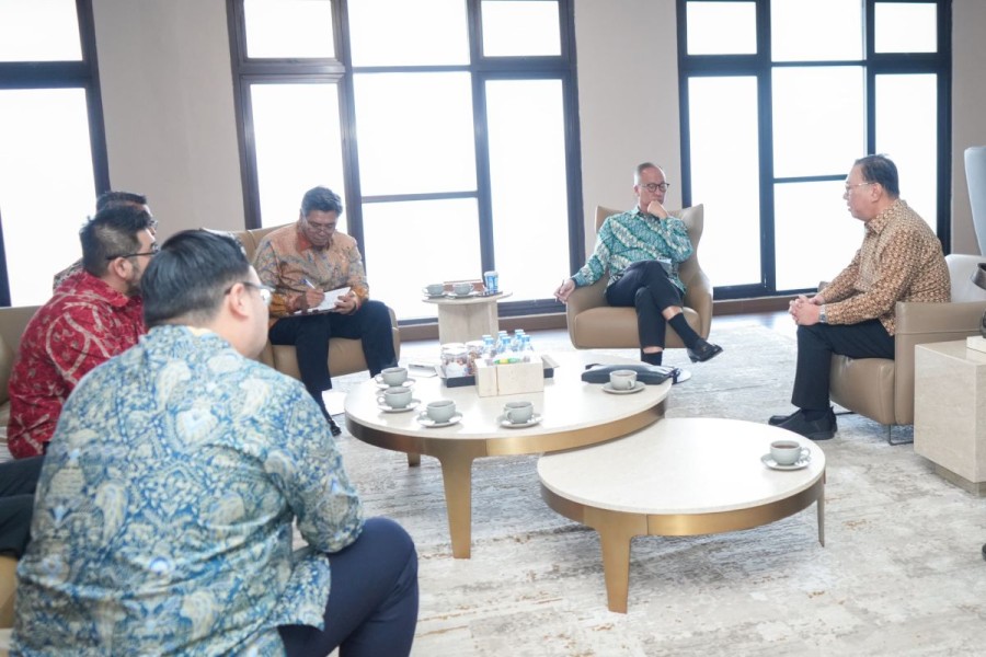 Gubernur Sumatera Barat Paparkan Potensi Pariwisata ke Menteri Pariwisata di Jakarta