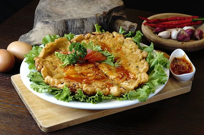 Resep Fuyunghai Sayuran Lezat dengan Saus Asam Manis yang Praktis dan Mudah Dibuat