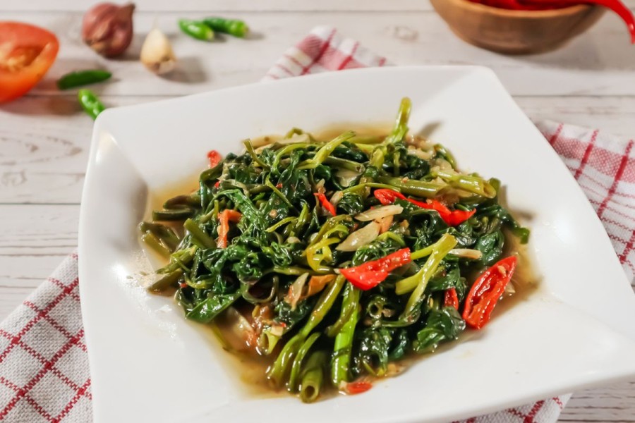 Resep Tumis Kangkung Terasi yang Aromanya Menggugah Selera dan Tidak Pahit