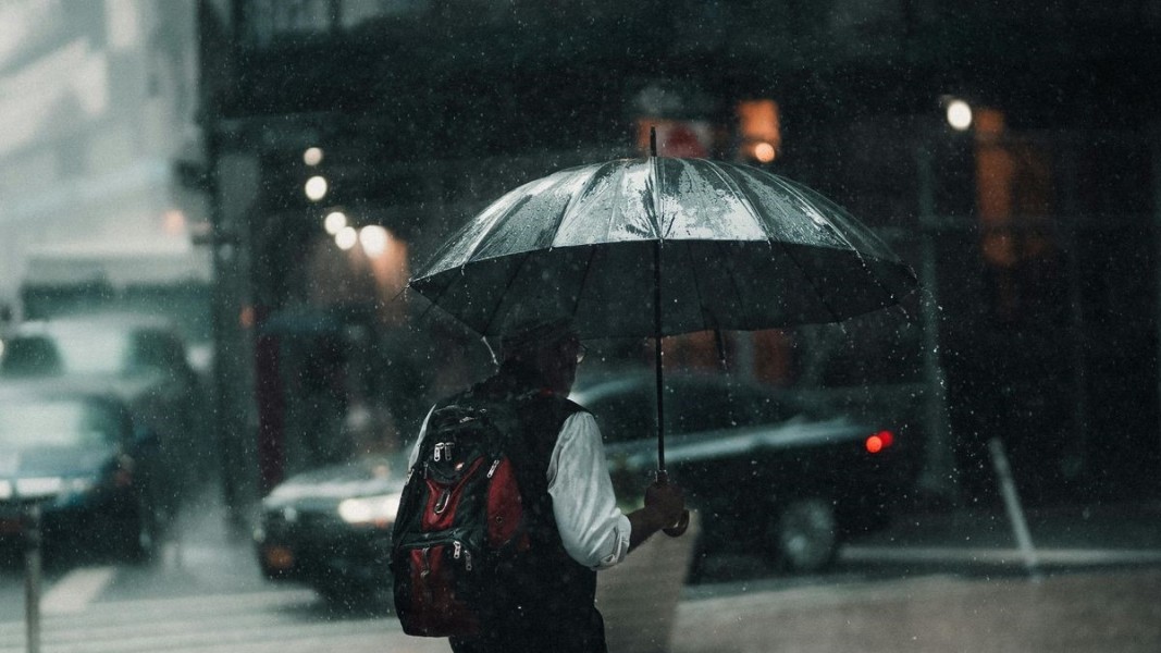 BMKG Ungkap Wilayah Berpotensi Hujan Lebat Indonesia pada 5 Januari 2026