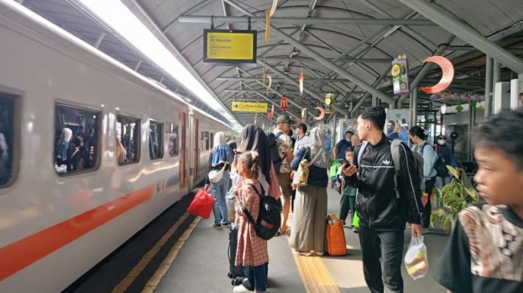 Penumpang Kereta Api Naik 8 Persen, Mobilitas Nasional Menguat