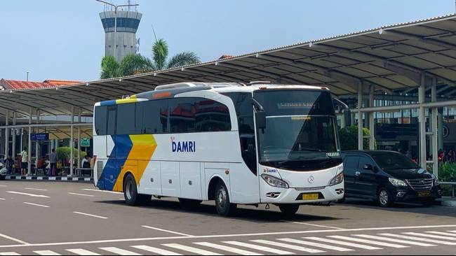 Jadwal dan Tarif Bus DAMRI Bandara YIA Jogja Purworejo Kebumen
