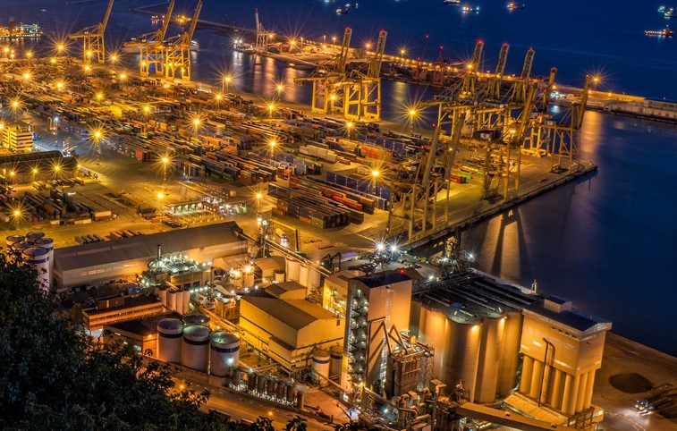 Kinerja BBM & Lahan JIIPE AKRA Memacu Dividen dan Optimisme Investor