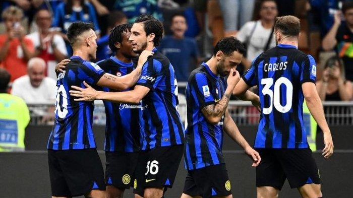 Napoli dan Inter Milan Bersaing Ketat di Puncak Klasemen Serie A, Sementara Como 1907 Berjuang Keras di Bawah