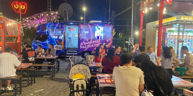 BRI Dukung Transaksi Cashless Melalui Event Kungfu Panda Village di Surabaya