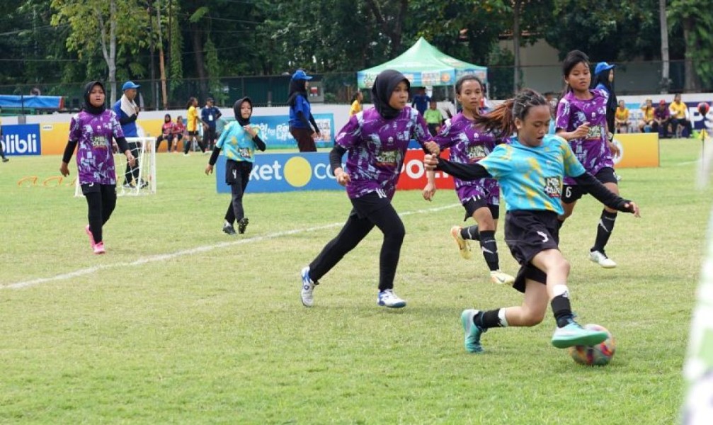 Sepak Bola Putri Surabaya