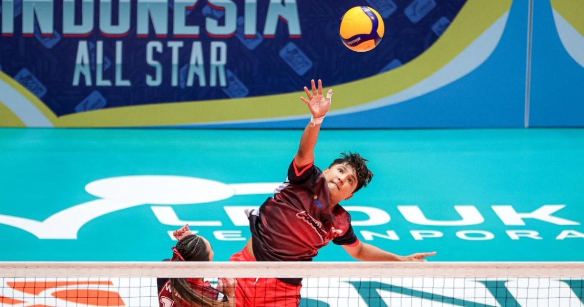 7 Artis Terima Penghargaan Voli, Siapa Sangka